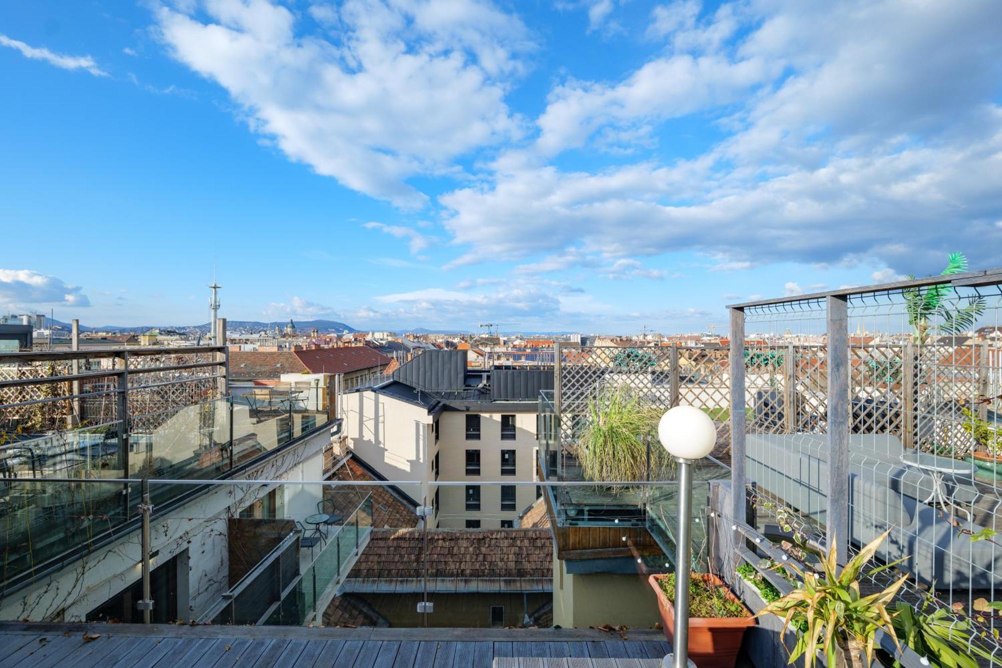 3Bedroom Triplex Rooftop Apartment Boedapest Buitenkant foto